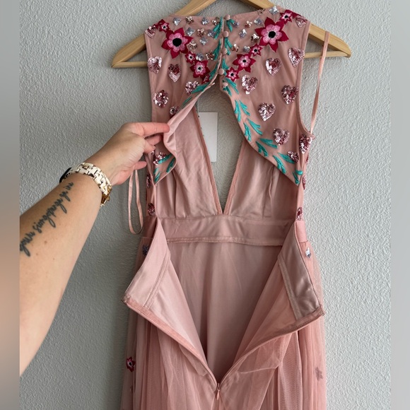 Maya Deluxe Embroidered Pink Maxi Dress - Picture 7 of 8